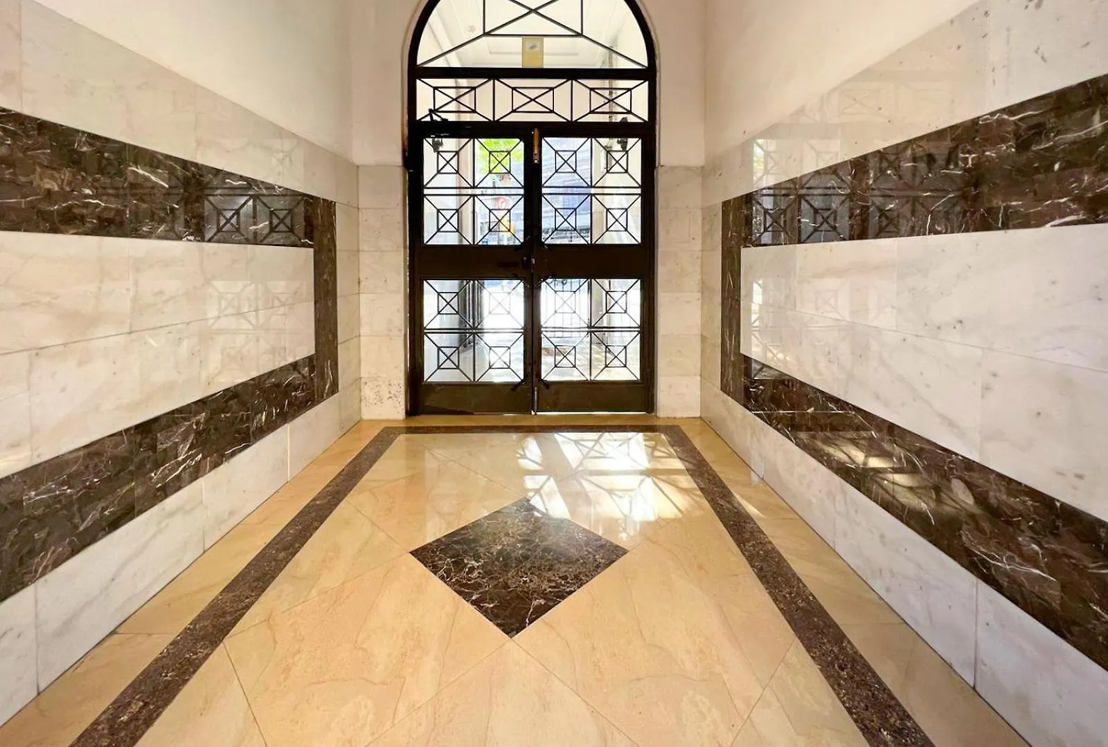 Stay U-Nique Apartments Sicilia Barcelona 0*,  Španělsko